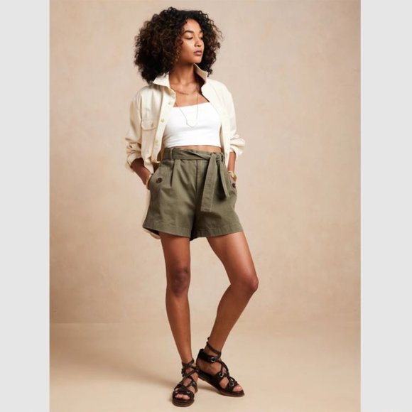 Banana Republic Chino Belted Short Iguana Green - Picture 1 of 8